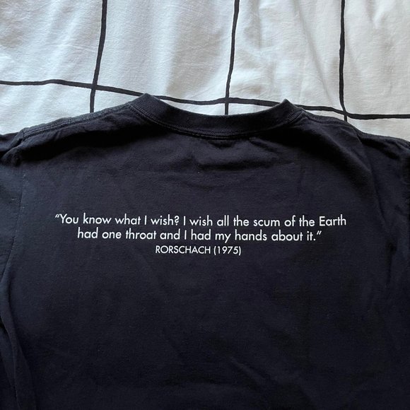 Watchmen Graphic Tshirt - Picture 2 of 3